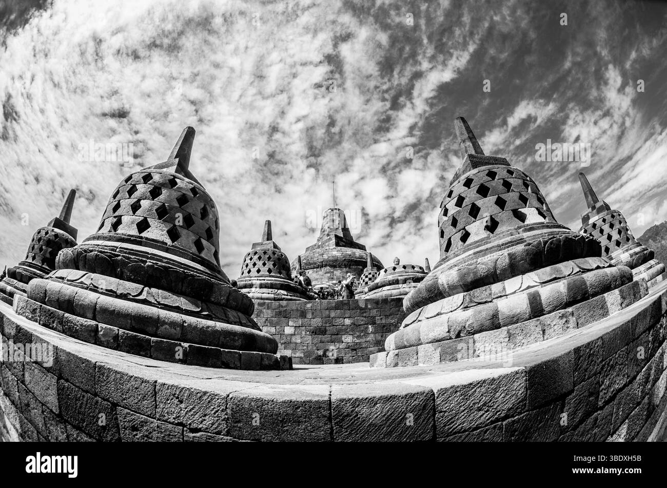 Antike buddhistische Stupas im Borobudur-Denkmal Stockfoto