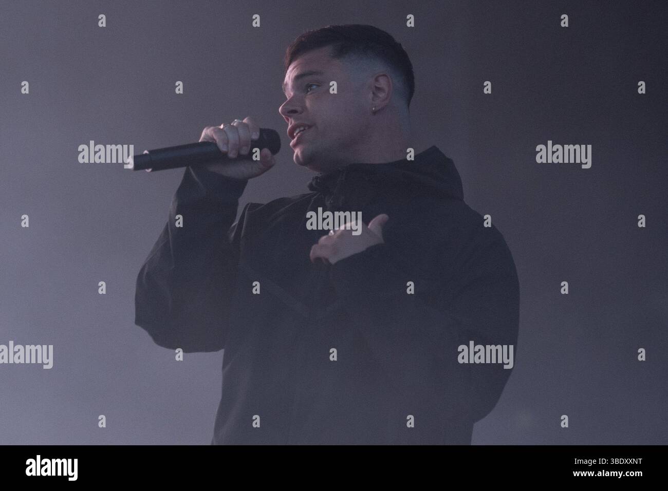 London, Großbritannien. 23. Mai 2025. Móglaí BaP (Naoise Ó Caireallain) von Kniescheibe tritt beim Wide Awake Festival im Brockwell Park auf. Quelle: Justin Ng/Alamy Stockfoto