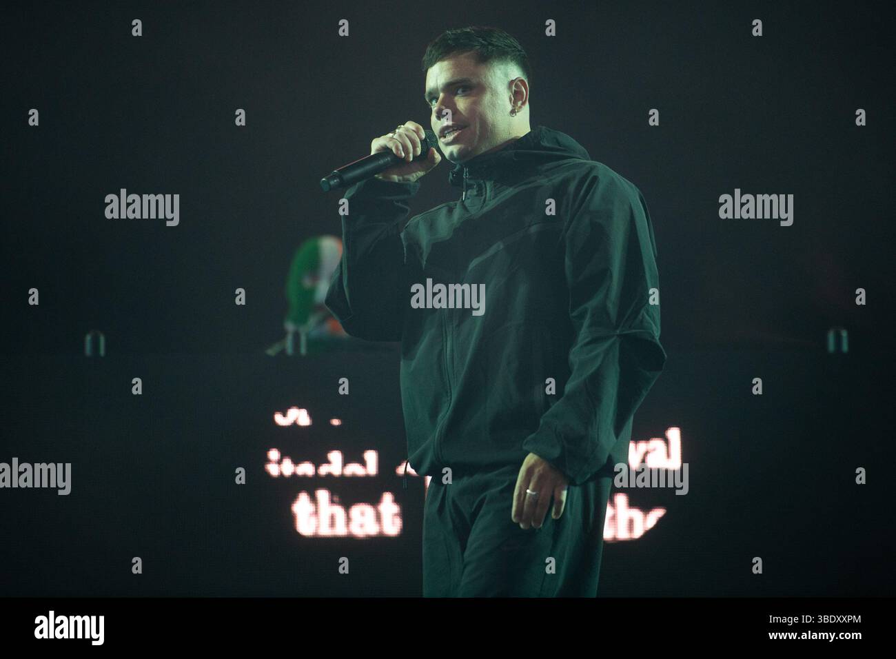 London, Großbritannien. 23. Mai 2025. Móglaí BaP (Naoise Ó Caireallain) von Kniescheibe tritt beim Wide Awake Festival im Brockwell Park auf. Quelle: Justin Ng/Alamy Stockfoto