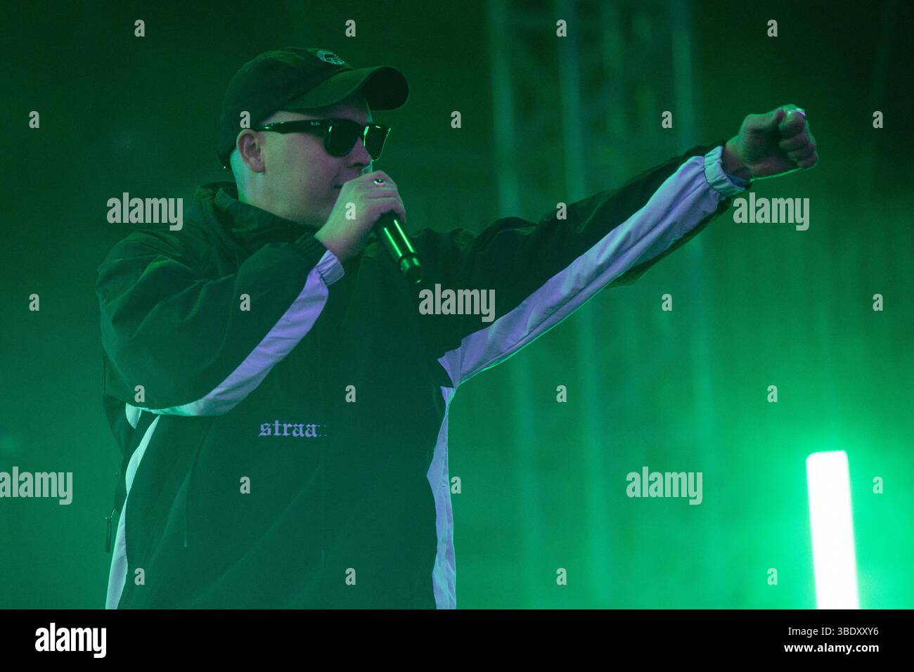 London, Großbritannien. 23. Mai 2025. Mo Chara (Liam Óg Ó hAnnaidh) von Kniescheibe tritt beim Wide Awake Festival im Brockwell Park auf. Quelle: Justin Ng/Alamy Live Stockfoto