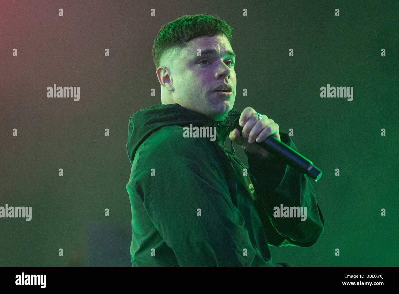 London, Großbritannien. 23. Mai 2025. Móglaí BaP (Naoise Ó Caireallain) von Kniescheibe tritt beim Wide Awake Festival im Brockwell Park auf. Quelle: Justin Ng/Alamy Stockfoto