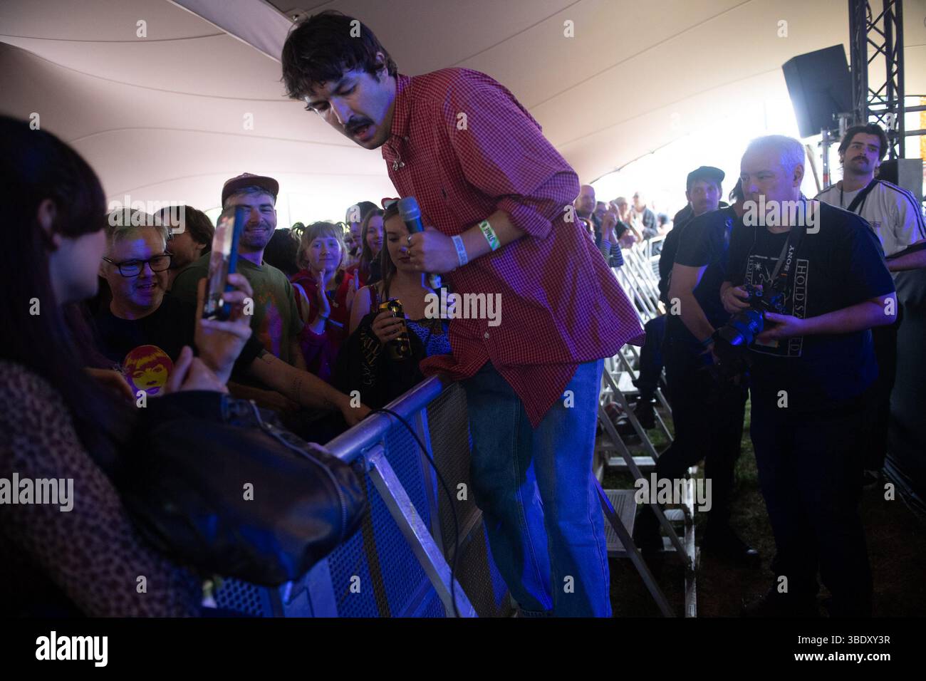 London, Großbritannien. 23. Mai 2025. Sänger Dan Hoff von Gurriers tritt beim Wide Awake Festival im Brockwell Park auf. Quelle: Justin Ng/Alamy Live News Stockfoto