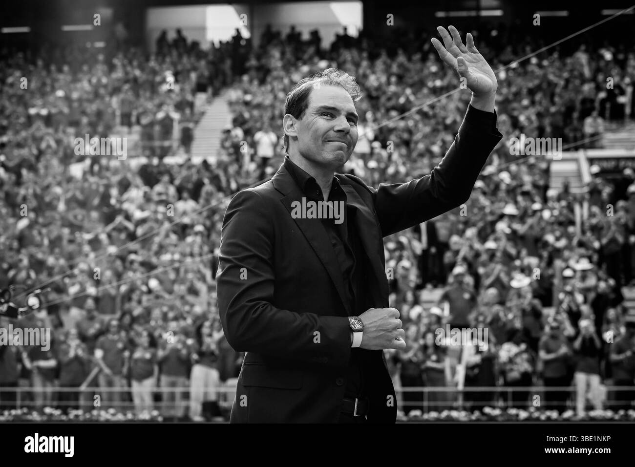 Paris, Frankreich. Mai 2025. Ehemaliger spanischer Spieler Rafael NADAL während einer Zeremonie zu Ehren seiner Karriere während der Roland-Garros 2025, French Open, Grand Slam Tennis Turnier am 25. Mai 2025 im Roland-Garros Stadion in Paris, Frankreich - Foto Matthieu Mirville/DPPI Credit: DPPI Media/Alamy Live News Stockfoto