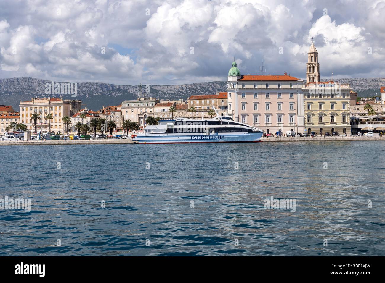 Jadrolinija Fähre im Hafen von Split, Split, Kroatien, dalmatinische Küste, Europa Stockfoto