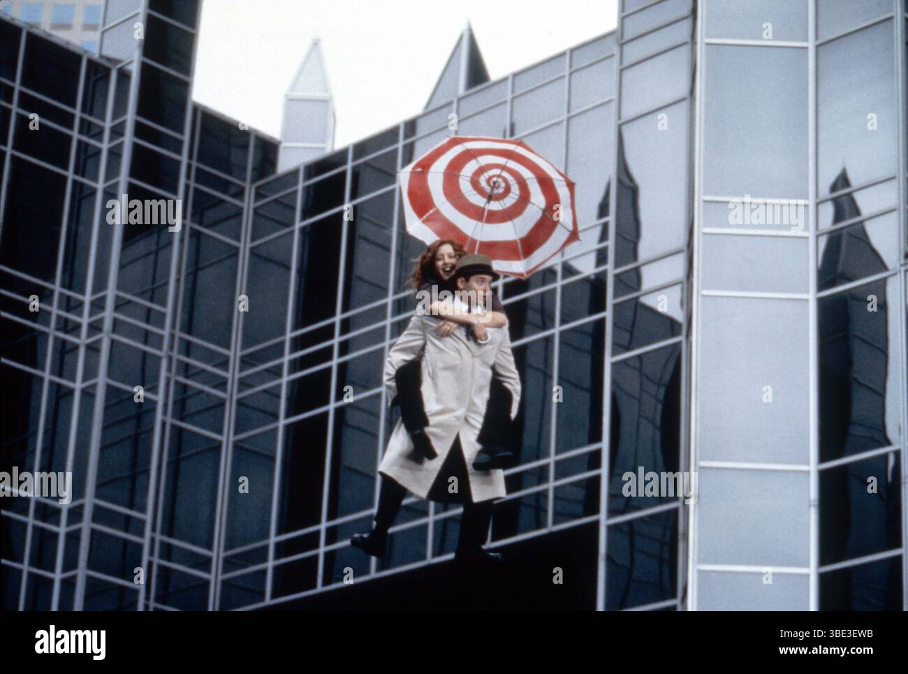 Inspektor Gadget Jahr : 1999 USA Regie: David Kellogg Joely Fisher, Matthew Broderick Stockfoto