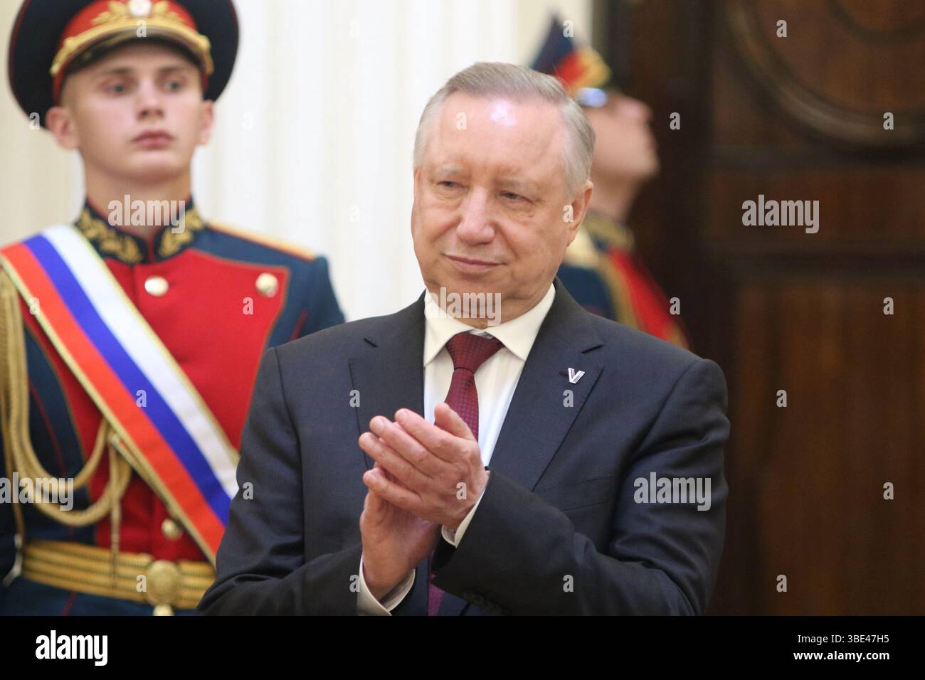 Sankt Petersburg, Russland. Mai 2025. Alexander Beglov, Gouverneur von St. Petersburg, während der Zeremonie der Verleihung von Insignien an Personen, die den Titel Ehrenbürger von St. Petersburg im Mariinski-Palast verliehen haben. Quelle: ZUMA Press, Inc./Alamy Live News Stockfoto