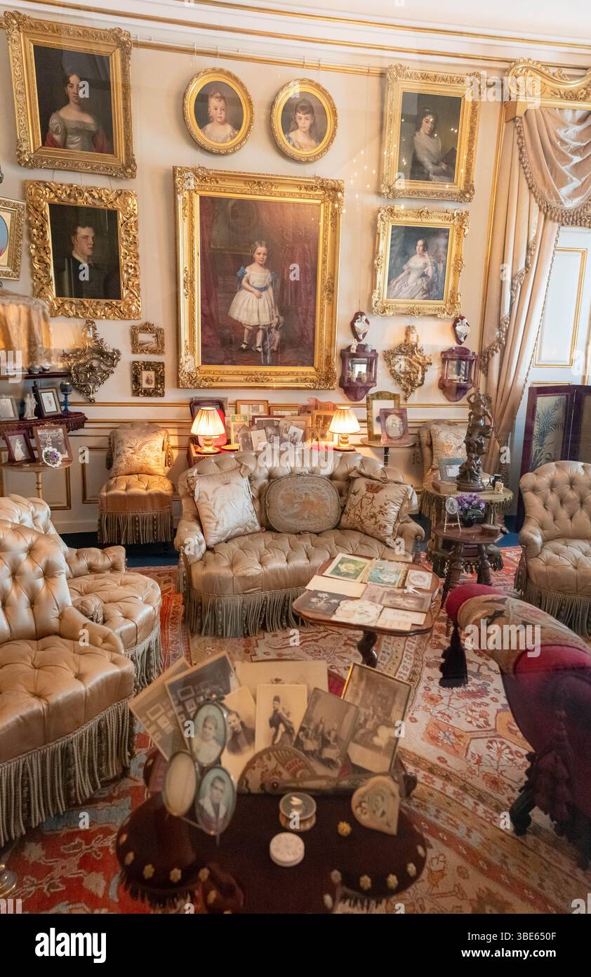 Die private Lounge oder der Salon von Königin Louise, der Frau von König Frederik IX. Von Dänemark im königlichen Schloss Amalienborg in Kopenhagen Stockfoto