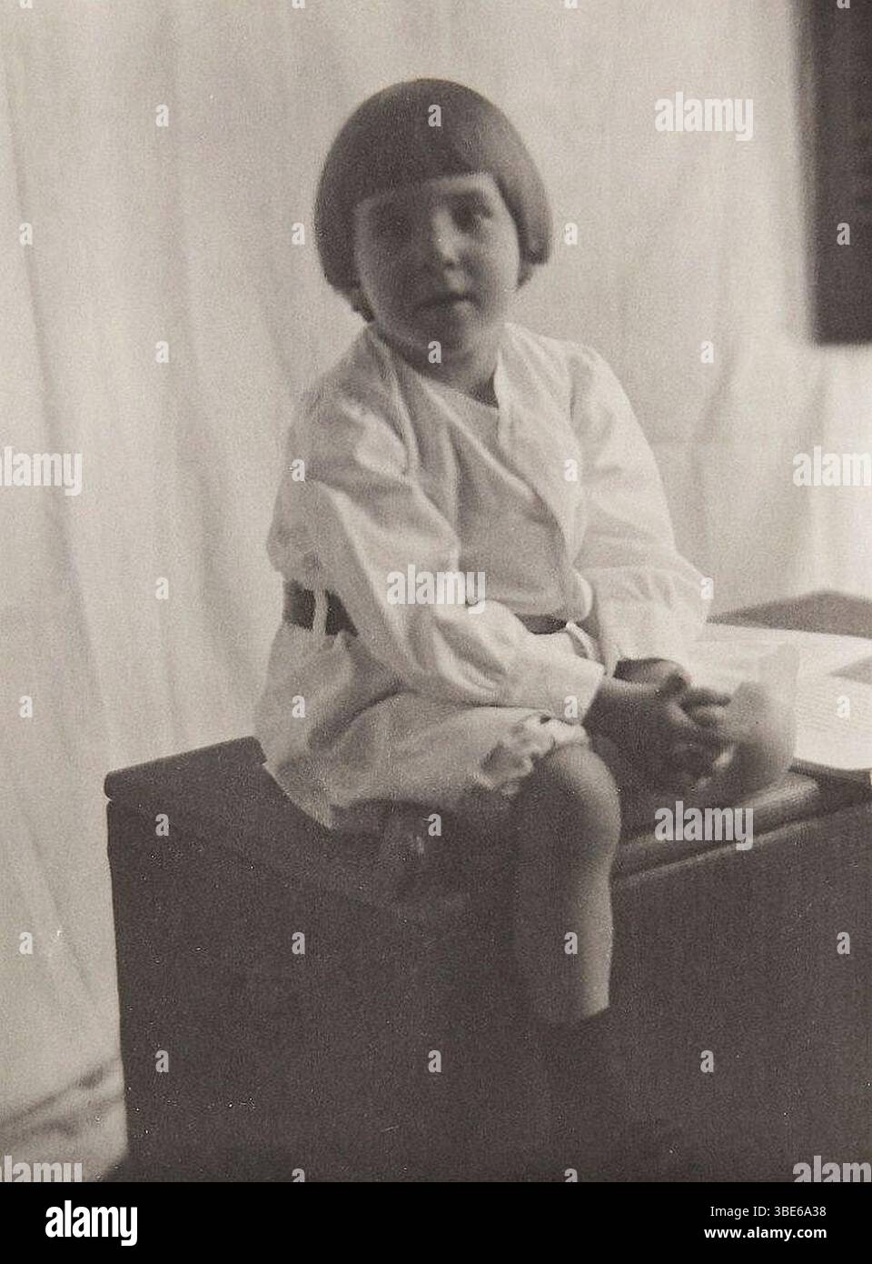 John G. Bullock - Portrait of a Boy, 1904 Platin-Druck, mit Namen des Fotografen und Anmerkungen in Bleistift auf zeitgenössischem Mount Verso, 17. Stockfoto