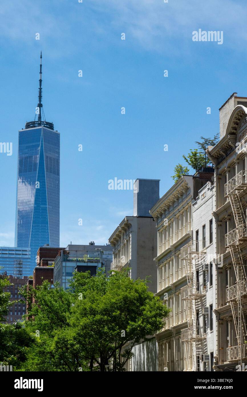 Der historische Stadtteil Soho beherbergt viele gusseiserne Fassadengebäude, 2025, New York City, USA Stockfoto
