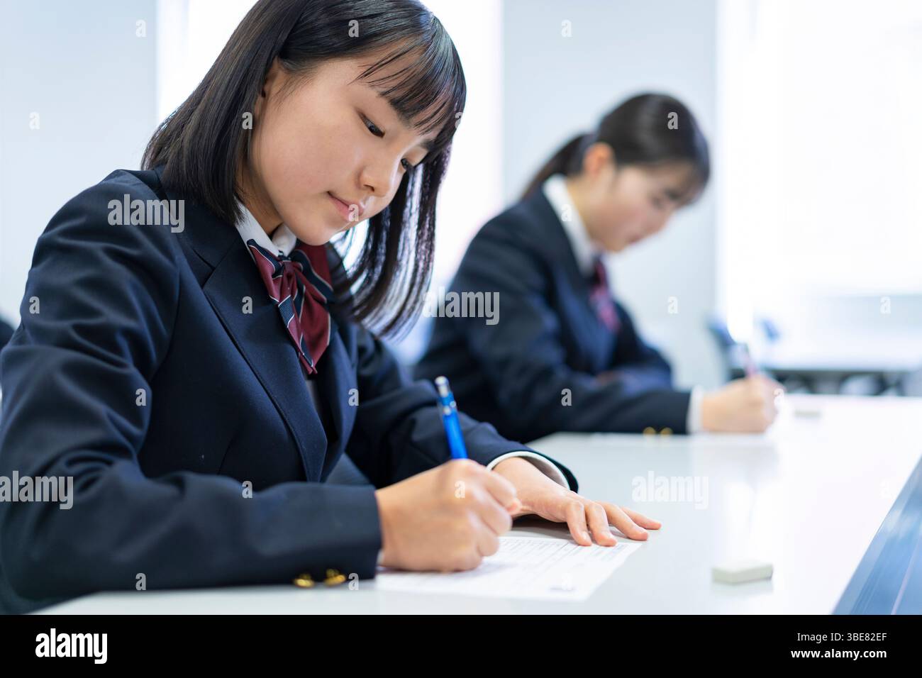 Schüler, die Teilnahme an einer Prüfung Stockfoto