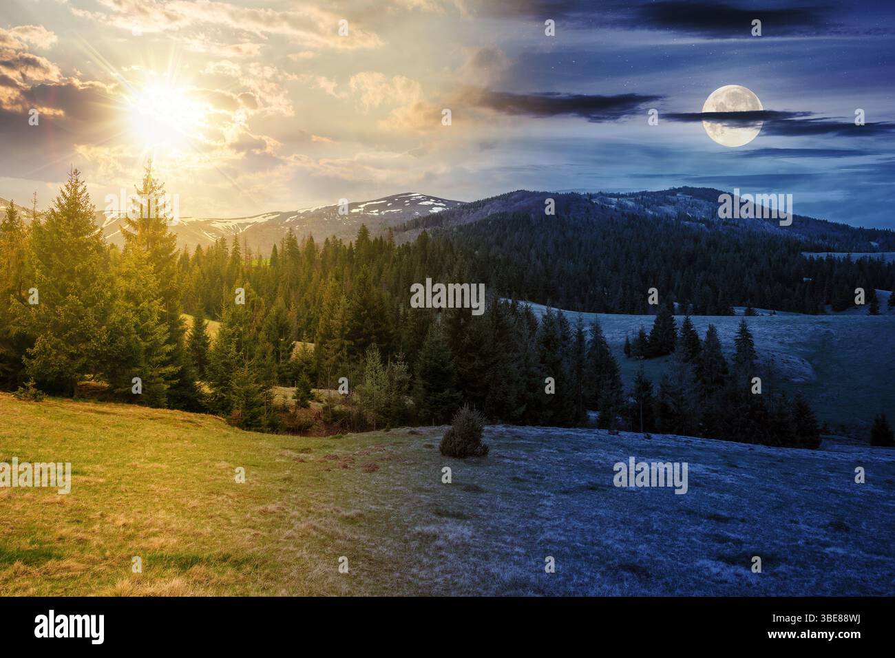 Tag- und Nachtzeitwechsel. Ländliche Landschaft mit bewaldeten Hügeln und schneebedeckten Gebirgszügen in der Ferne. Naturkulisse im Frühling e Stockfoto