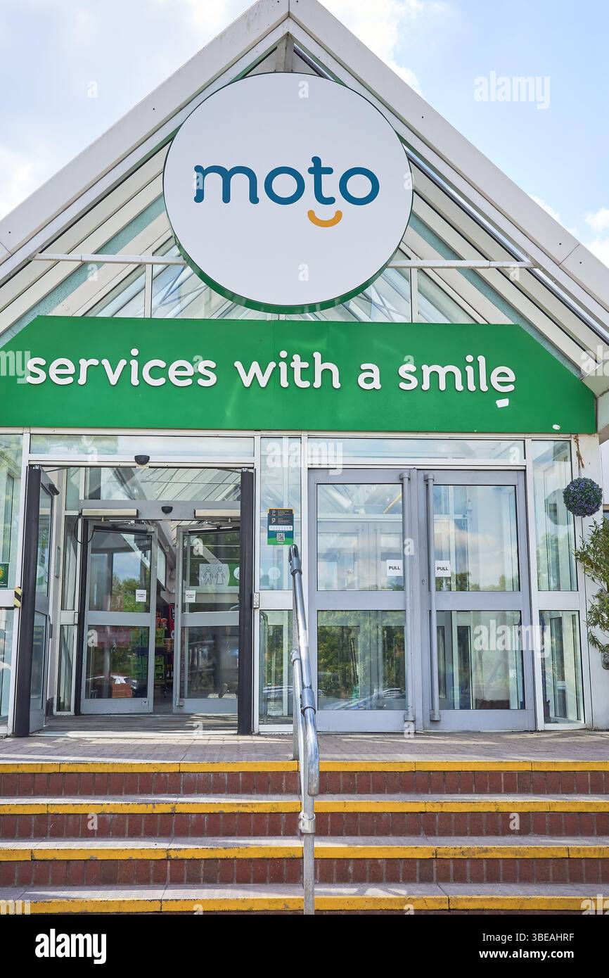Moto M62 Autobahn-Tankstelle, Ferrybridge, England. Stockfoto
