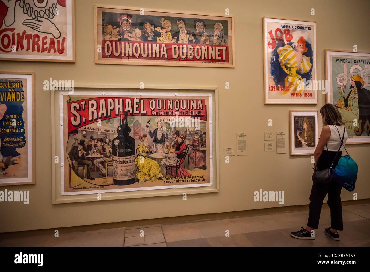 Die Ausstellung Art is in the Street, das goldene Zeitalter des illustrierten Posters in Paris, Musée d'Orsay, Paris, Frankreich Stockfoto
