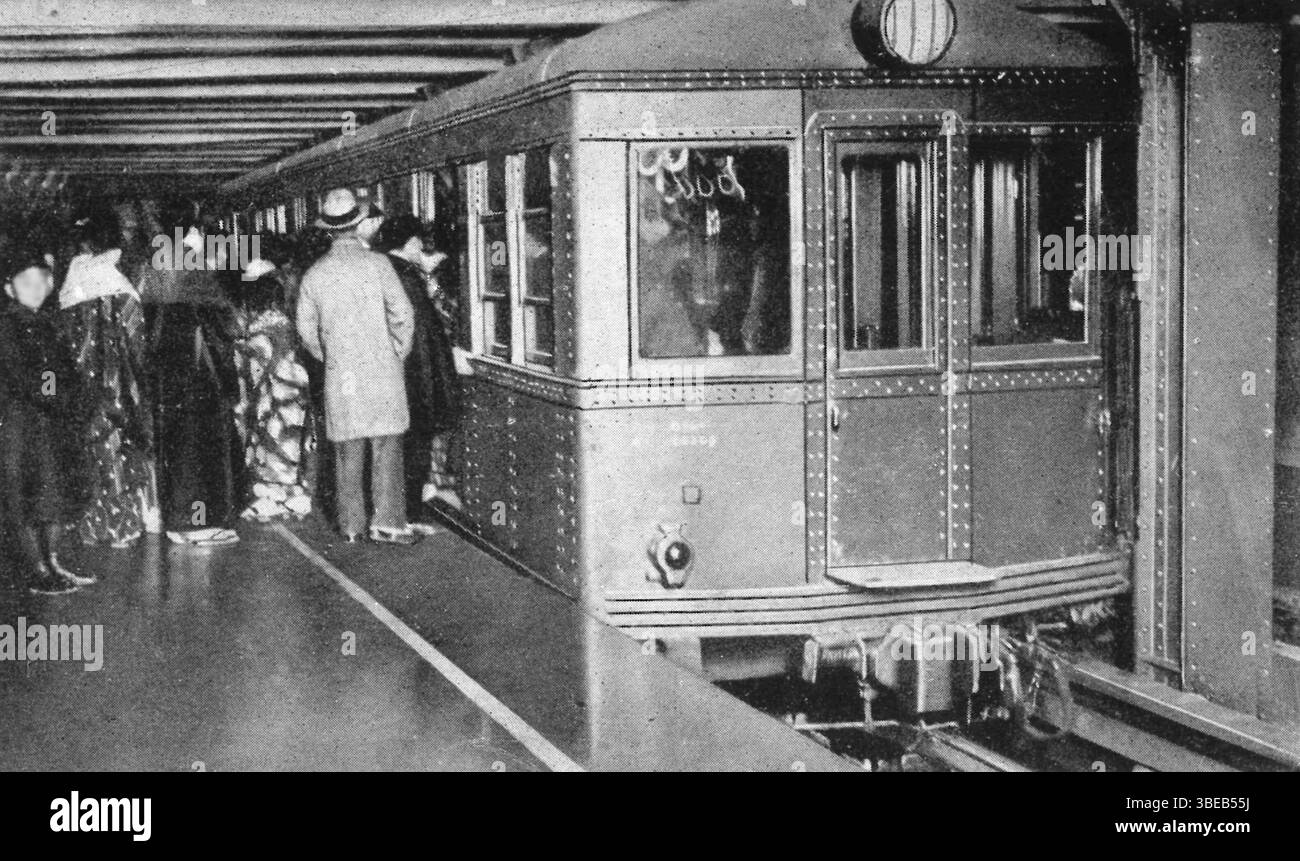 Vintage-Foto der Ginza-U-Bahn-Linie in Tokio, Japan - 1928-1933 Stockfoto