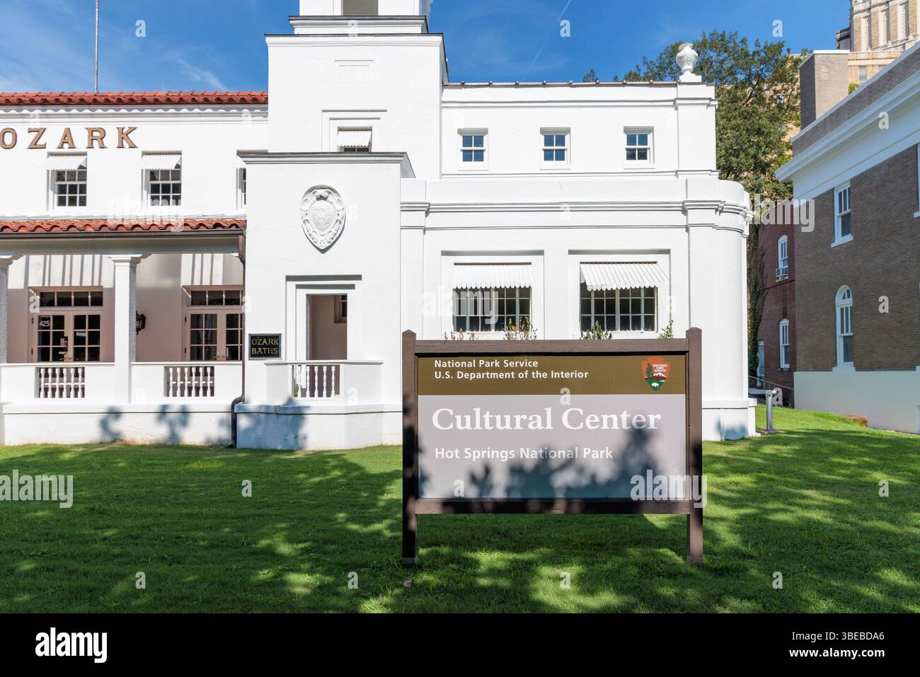 Quapaw Baths Badehaus entlang der Bathhouse Row auf der Central Avenue in Hot Springs, Arkansas, USA Stockfoto