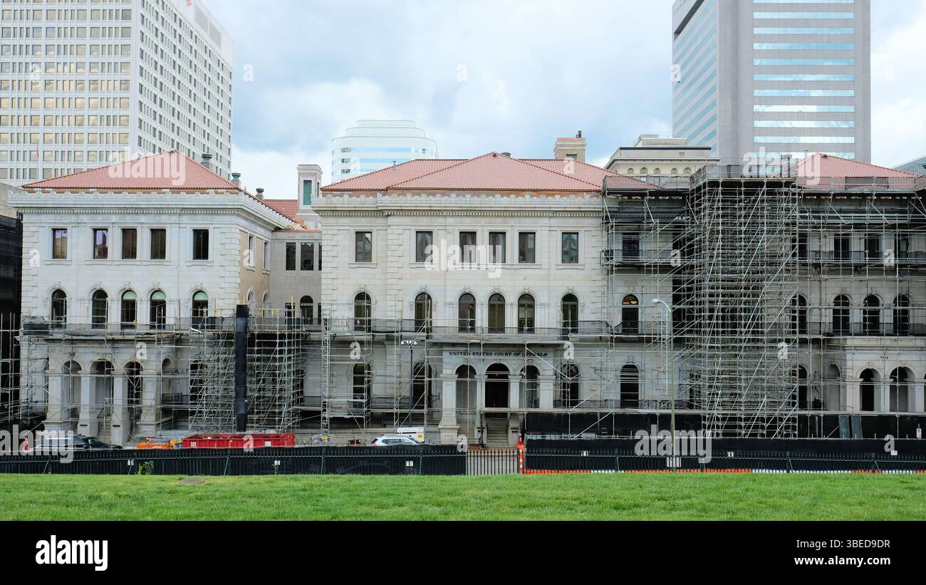 United States Court of Appeals for the Fourth Circuit im Lewis F. Powell Jr. United States Courthouse in Richmond, Virginia; Renovierung, Gerüste Stockfoto