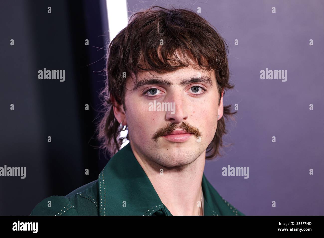LAS VEGAS, NEVADA, USA – 26. MAI: Der US-amerikanische Singer-Songwriter und aufstrebende Poprock-Star Benson Boone kommt bei den American Music Awards 2025, die am 26. Mai 2025 im Fontainebleau Las Vegas in Las Vegas, Nevada, USA, stattfinden. (Foto: Xavier Collin/Image Press Agency) Stockfoto