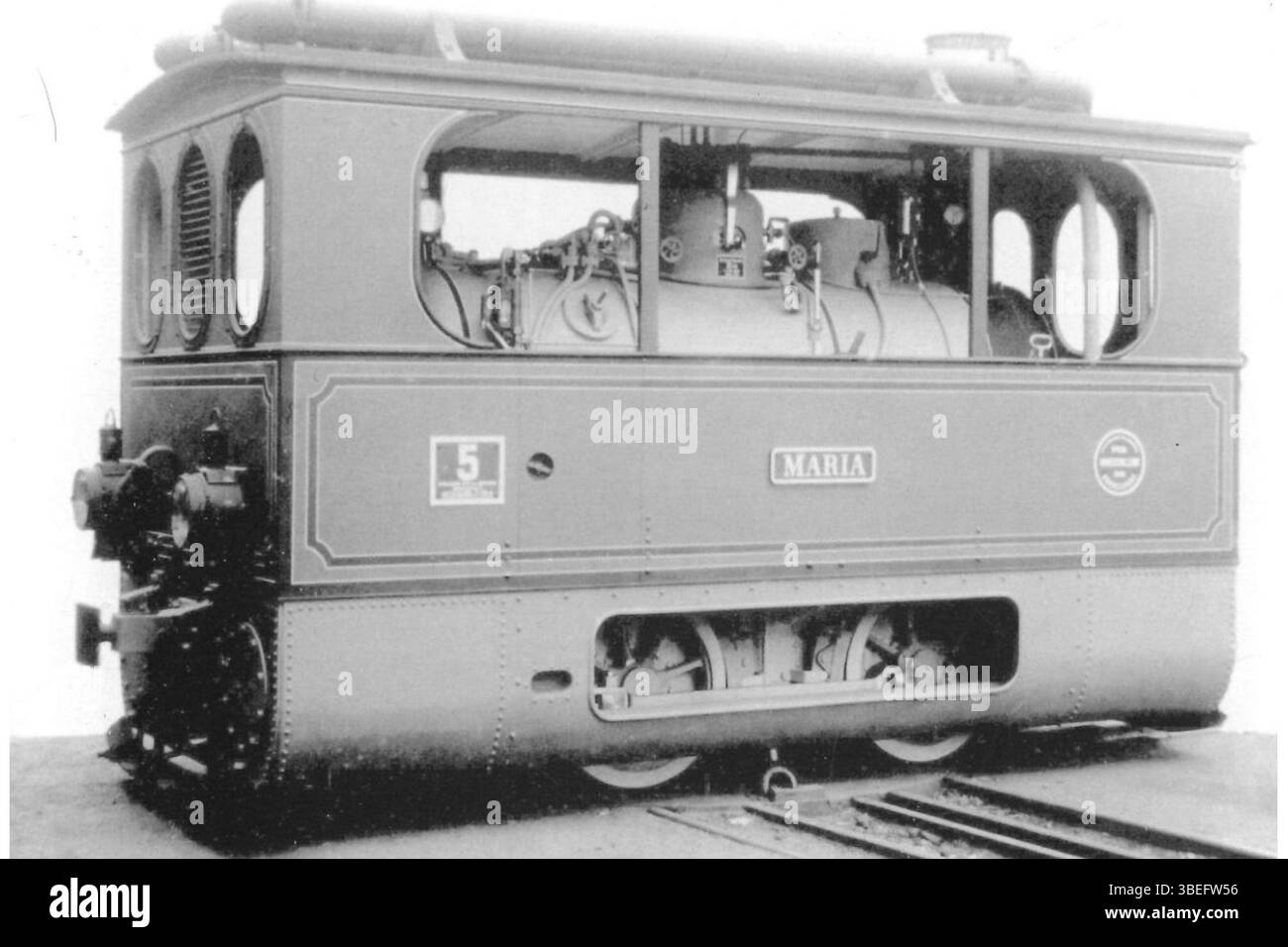 Ein historisches Foto der Köln-Frechen-Benzeleher-Bahn Nr. 5 aus der Zeit vor 1920, das den Transport des frühen 20. Jahrhunderts in Deutschland zeigt. Stockfoto