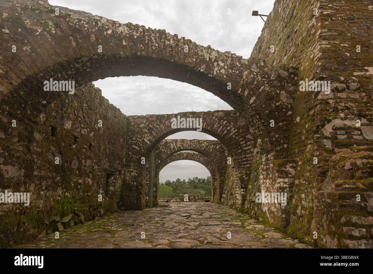 Das Innere der Festung der Unbefleckten Empfängnis in El Castillo, Nicaragua. Stockfoto