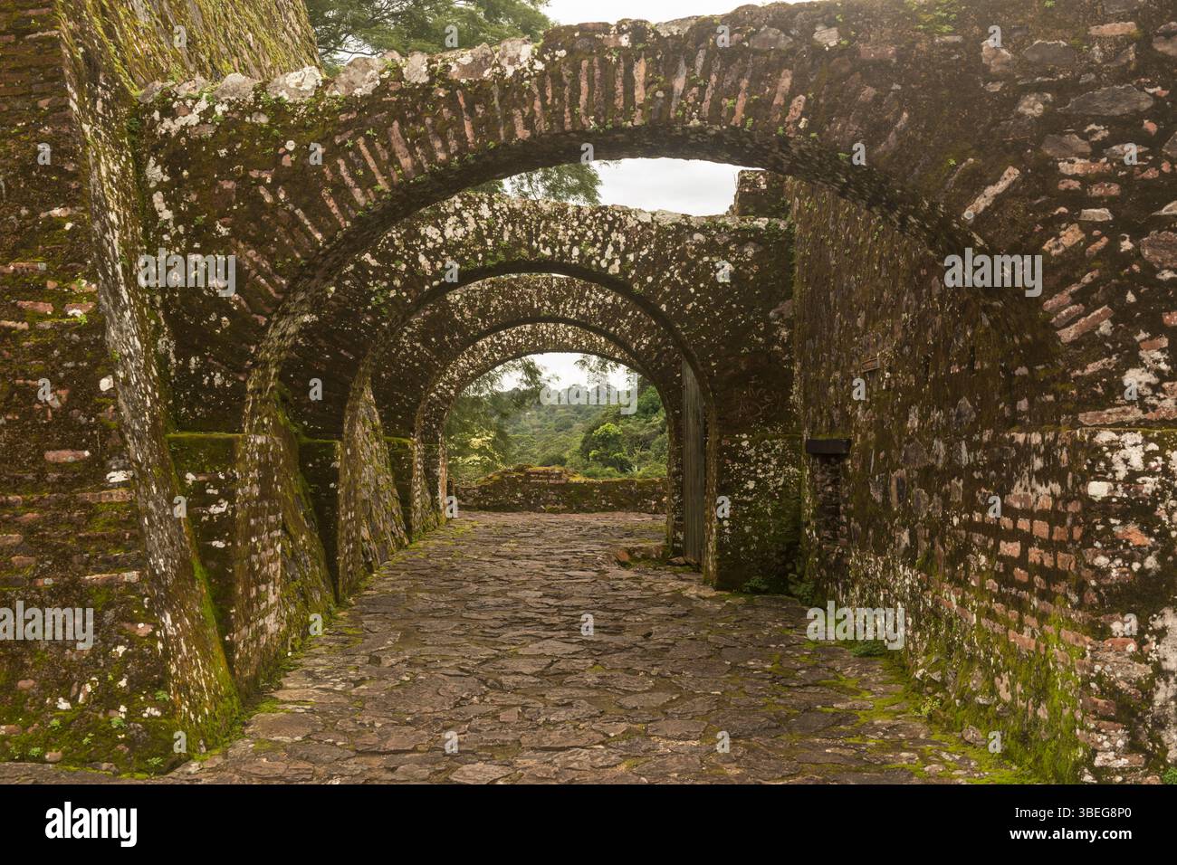 Das Innere der Festung der Unbefleckten Empfängnis in El Castillo, Nicaragua. Stockfoto