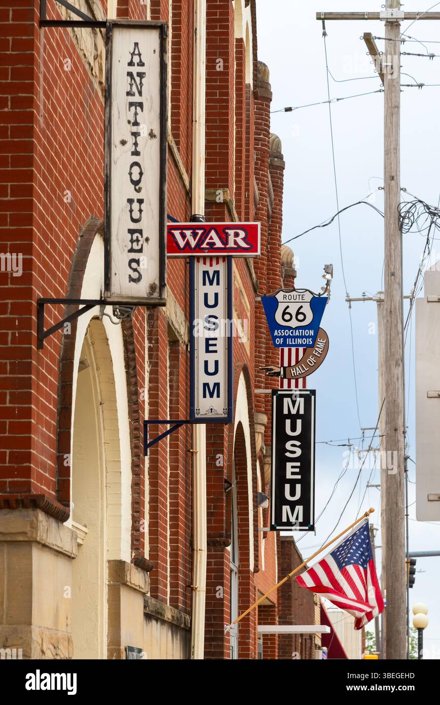 Pontiac, Illinois - USA - 27. Mai 2025: Außenansicht der Route 66 Association Hall of Fame and Museum in Pontiac, Illinois, USA. Stockfoto