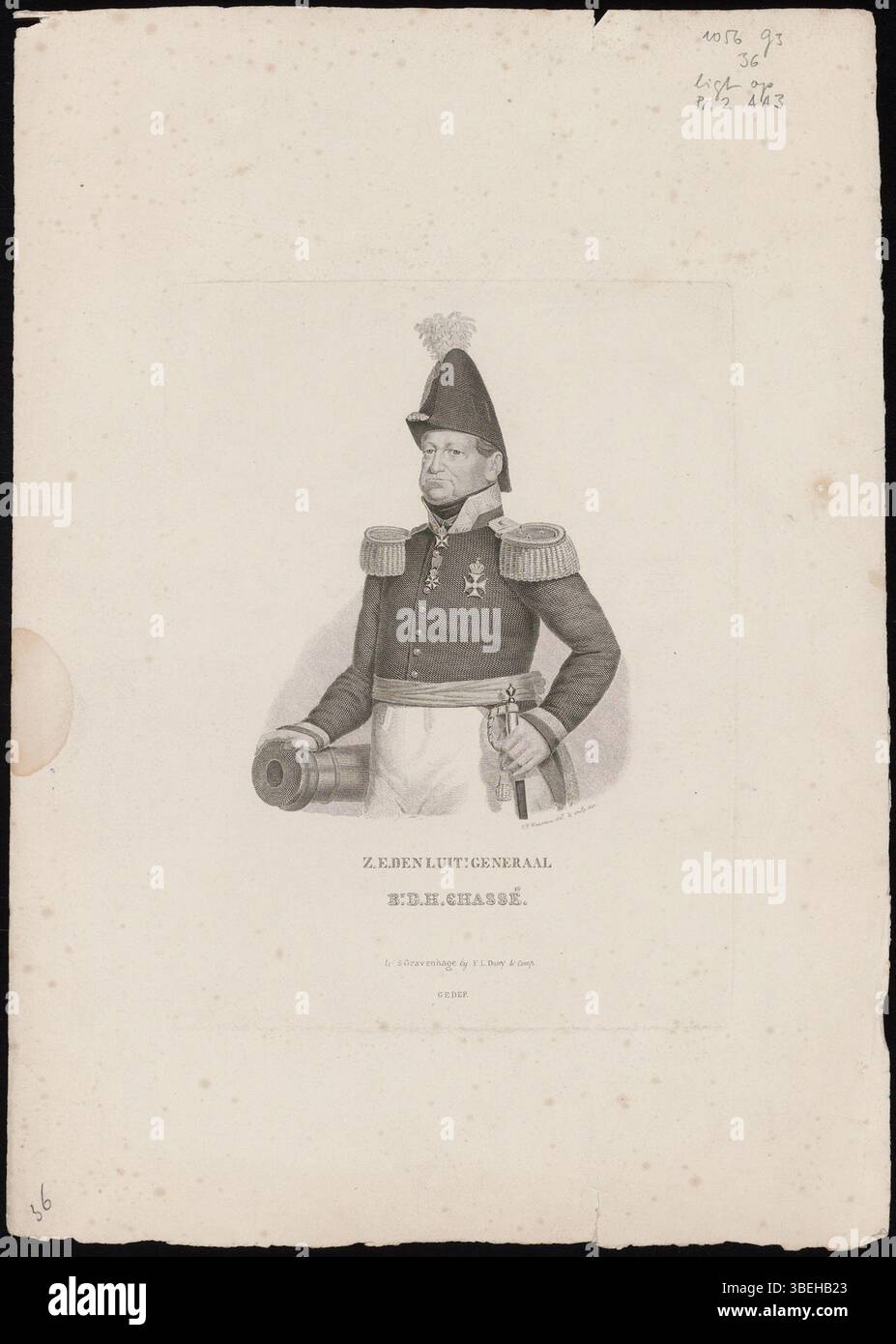 Dieser Stich, der 1830 von F.B. Waanders erstellt wurde, zeigt ein Porträt von General D. H. Chassé, einer prominenten Persönlichkeit in der niederländischen Militärgeschichte. Das Bild ist Teil einer Serie, in der bedeutende niederländische Militärführer gezeigt werden. Der Druck ist in Van Somerens beschreibendem Katalog gravierter niederländischer Porträts katalogisiert. Stockfoto