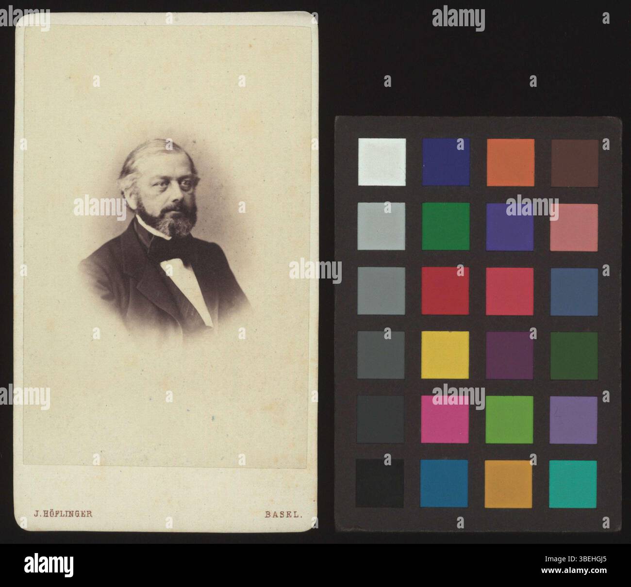 Diese Schrankkartenfotografie von Friedrich Vischer-Bischoff, aufgenommen zwischen 1870 und 1885, ist ein Schwarz-weiß-Porträt, das den Stil des späten 19. Jahrhunderts illustriert. Stockfoto