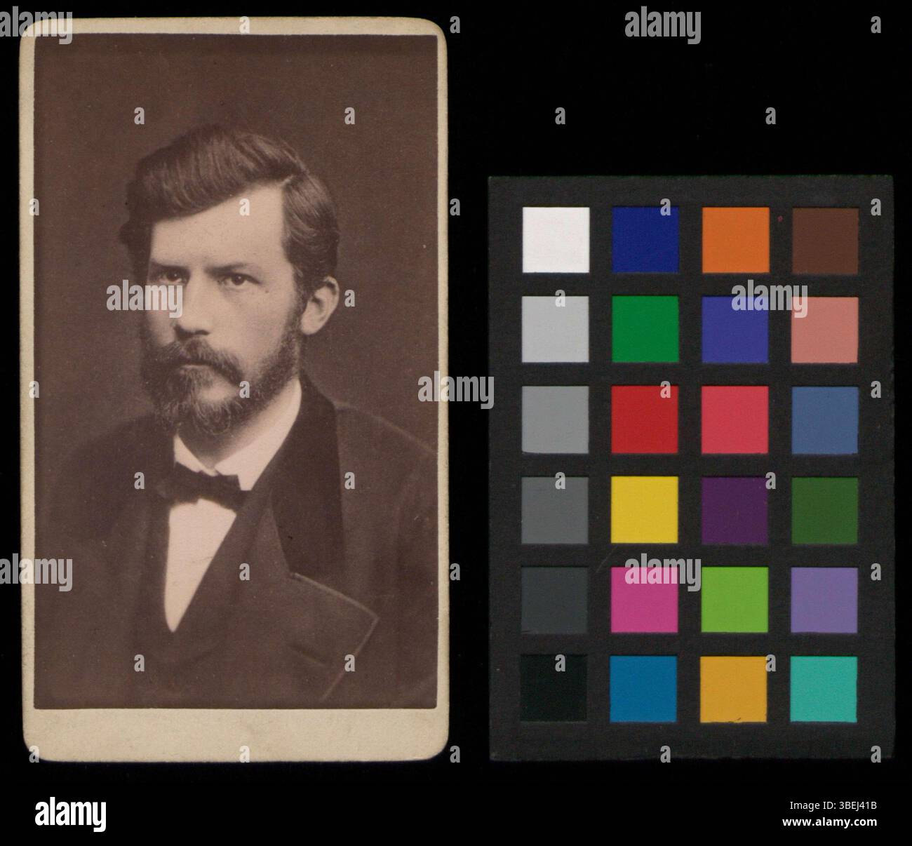 Diese Schwarzweiß-Fotografie aus dem Jahr 1879 zeigt ein Porträt von Paul Miescher im formalen Stil des 19. Jahrhunderts, das die fotografischen Techniken der späten 1800er Jahre demonstriert Stockfoto