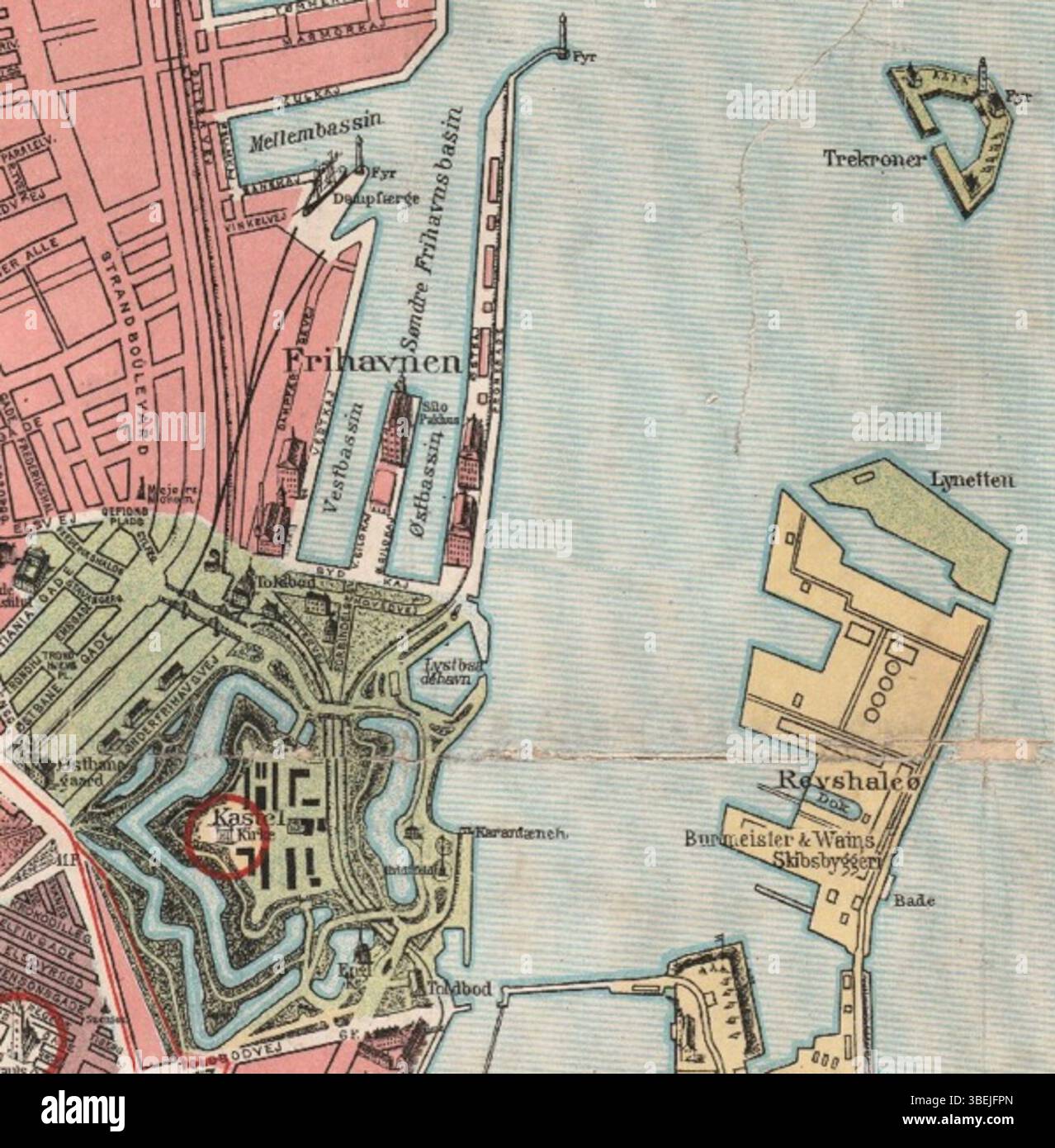 Diese Karte von 1899 zeigt Frihavnen (Freeport) in Bezug auf Kastellet, zwei bedeutende Wahrzeichen in Kopenhagen. Sie spiegelt die städtebauliche Entwicklung und Expansion der Stadt im späten 19. Jahrhundert wider. Stockfoto