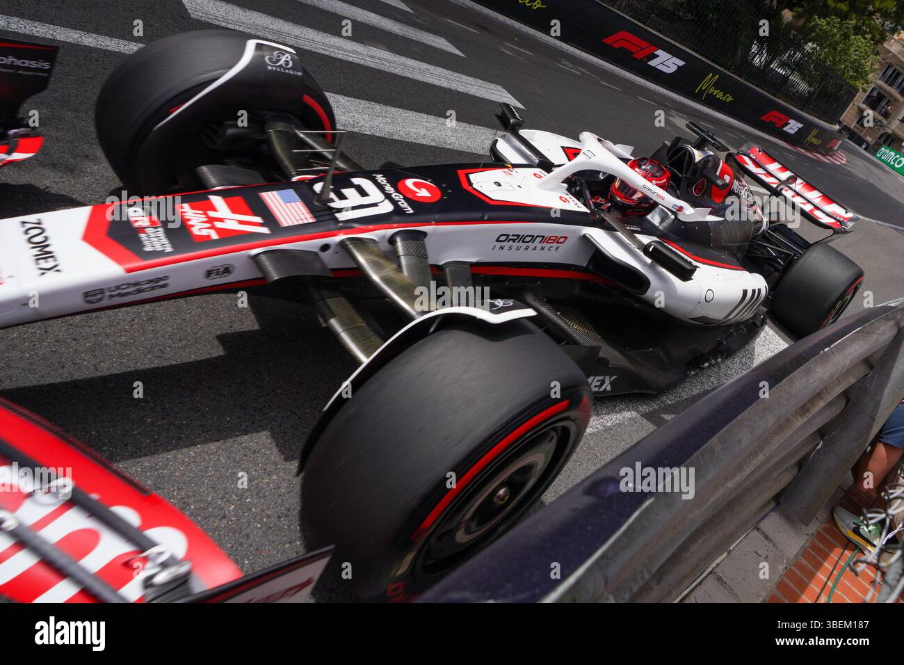 Montecarlo, Monaco. 29/22/2025. Esteban Ocon (Frankreich) fährt das (31) MoneyGram Haas F1 Team VF-25 Ferrari, Formel 1 TAG Heuer Gran Premio di Monaco 2025.Credit: Alessio Morgese AG. Foto Morale / Emage / Alamy Live News Stockfoto