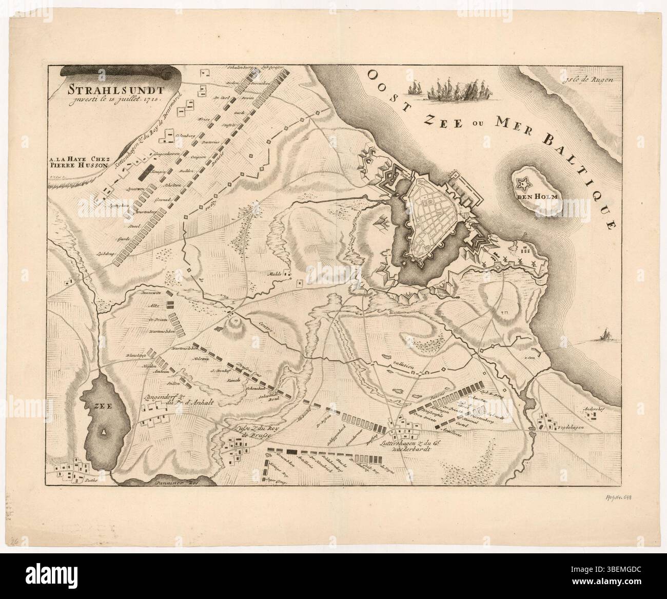 Die Belagerung von Stralsund fand am 15. Juli 1715 während des Großen Nordischen Krieges statt. Dieses Ereignis markierte eine bedeutende militärische Aktion in der Region, bei der schwedische Truppen versuchten, die Stadt zu erobern. Stockfoto