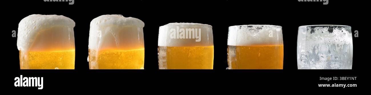 Detail des Mundes mehrerer Gläser Bier in verschiedenen Phasen des Konsums, isoliert auf schwarzem Hintergrund. Vorderansicht. Stockfoto