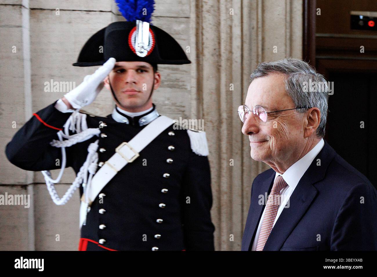 Roma, Italien. 30. Mai 2025. Mario Draghi durante la präsentazione della Relazione annuale della Banca d'Italia, Roma, Venerdì 30 Maggio 2025 (Foto Roberto Monaldo/LaPresse) Mario Draghi während der Präsentation des Jahresberichts der italienischen Bank, Rom, Freitag, 30. Mai 2025 (Foto: Roberto Monaldo/LaPresse) Credit: LaPresse/Alamy Live News Stockfoto