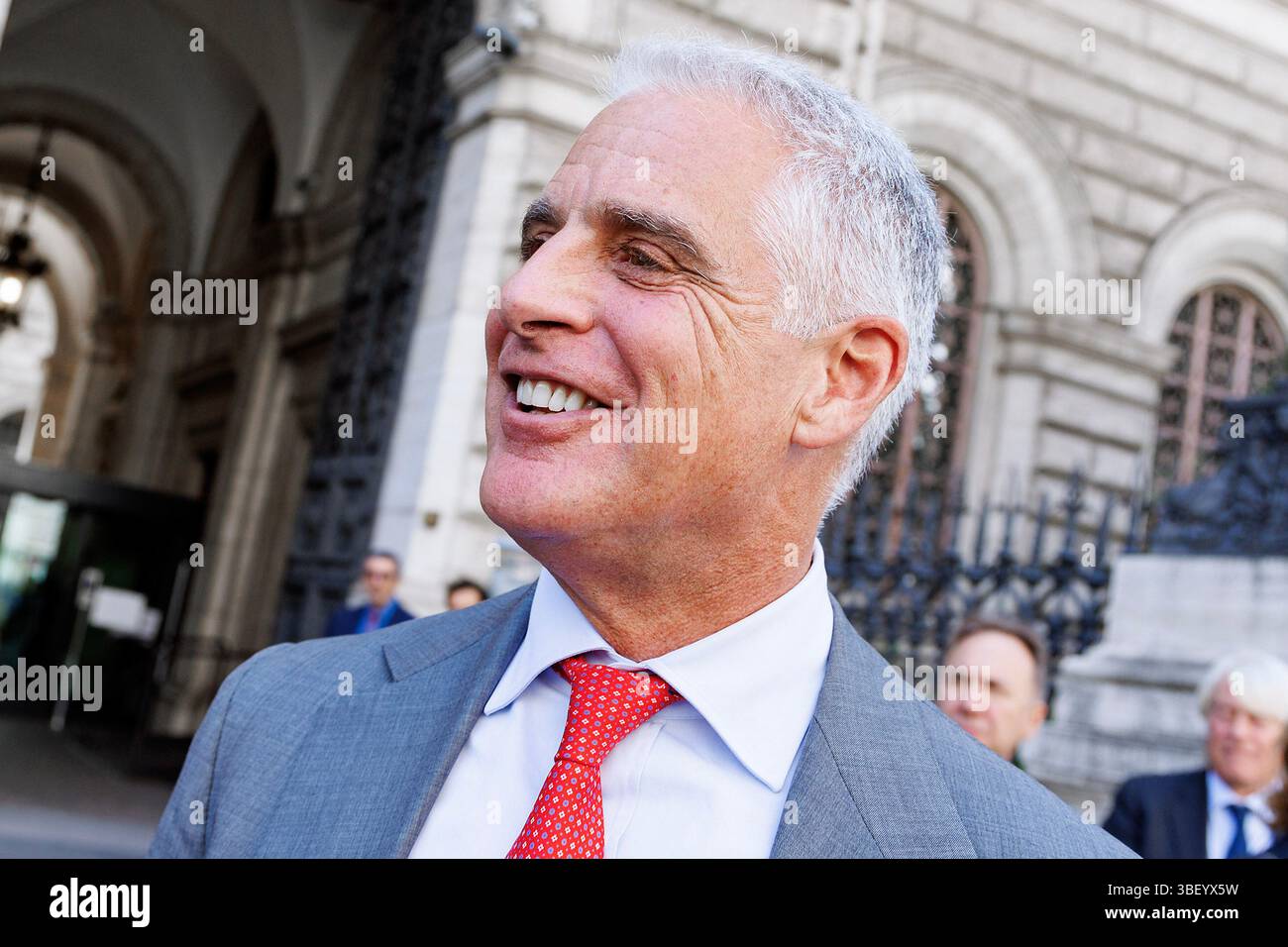 Roma, Italien. 30. Mai 2025. L'ad di Unicredit Andrea Orcel durante la präsentazione della Relazione annuale della Banca d'Italia, Roma, Venerdì 30 Maggio 2025 (Foto Roberto Monaldo/LaPresse) Unicredit-CEO Andrea Orcel während der Präsentation des Jahresberichts der italienischen Bank, Rom, Freitag, 30. Mai 2025 (Foto: Roberto Monaldo/LaPresse) Credit: LaPresse/Alamy Live News Stockfoto