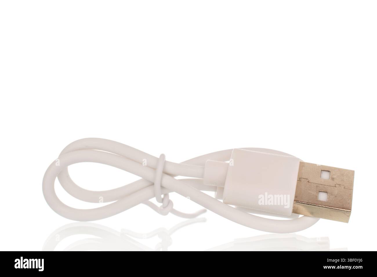 Ein USB-Kabel isoliert auf weißem Hintergrund, Nahaufnahme. Stockfoto