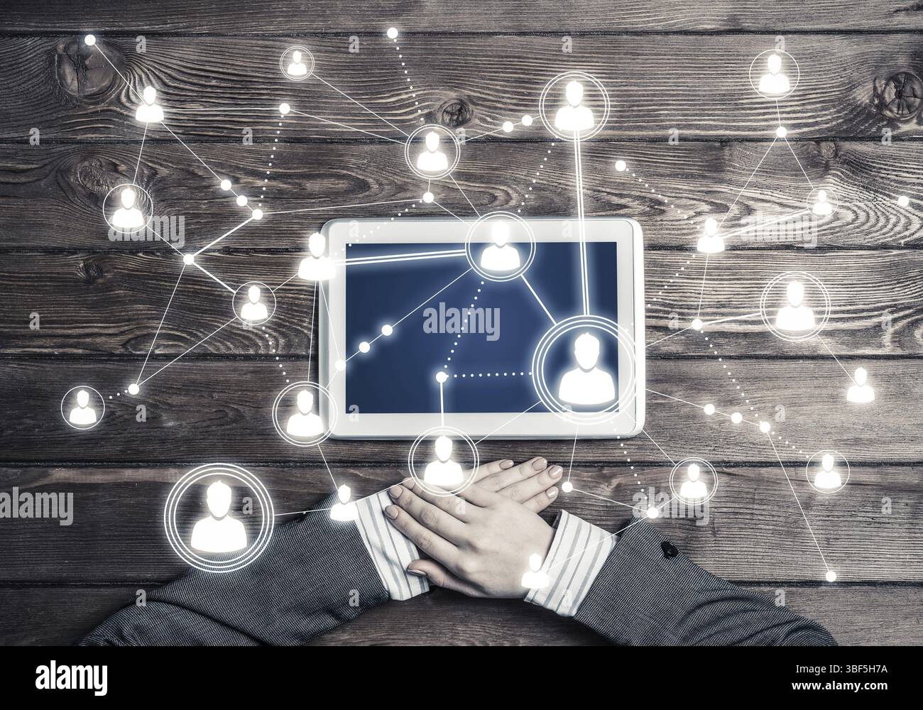 Konzept der Sozialen Kommunikation und Vernetzung mit sozialen Verbindungslinien Stockfoto