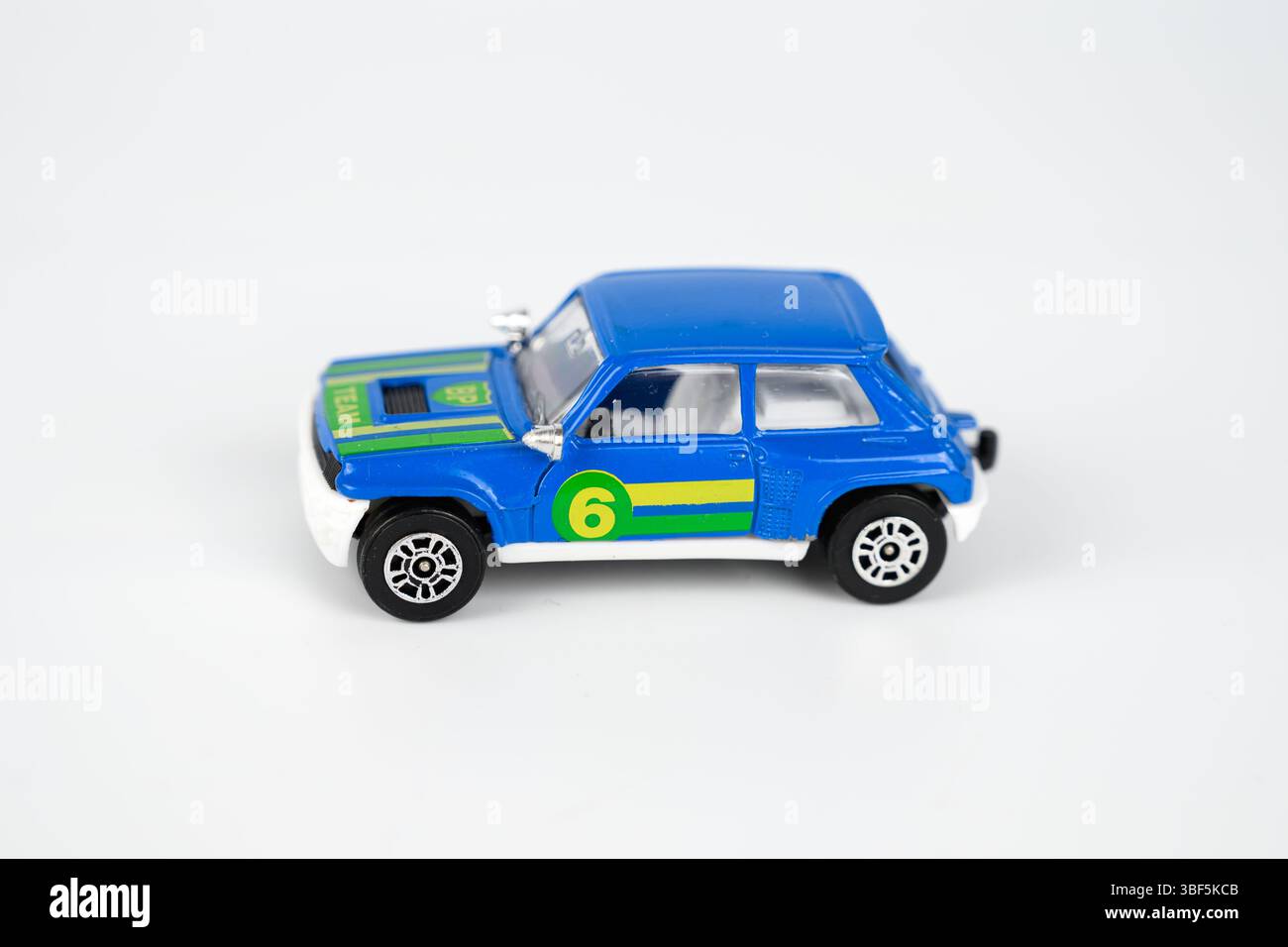 Corgi Juniors Renault 5 Turbo Spielzeugmodell – Wales, Großbritannien – 17. Mai 2025 Stockfoto
