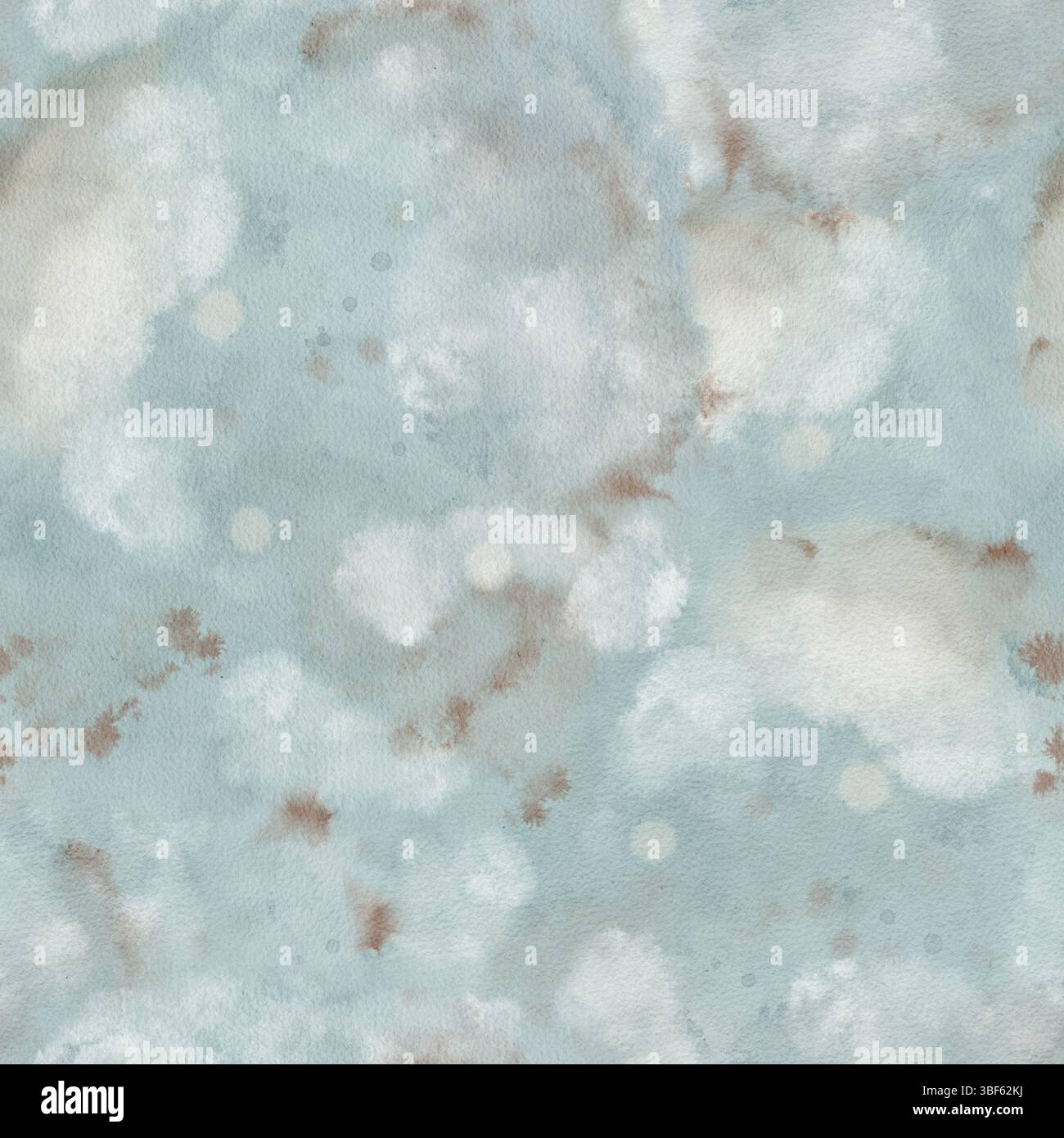 Eine elegante und weiche abstrakte Textur in einem wunderschönen Hellblau mit sanften Wolken und dezenten, beruhigenden Farben. Hand gezeichnetes nahtloses Aquarellmuster auf weißem Hintergrund zum Drucken auf Stoff und Papier. Stockfoto