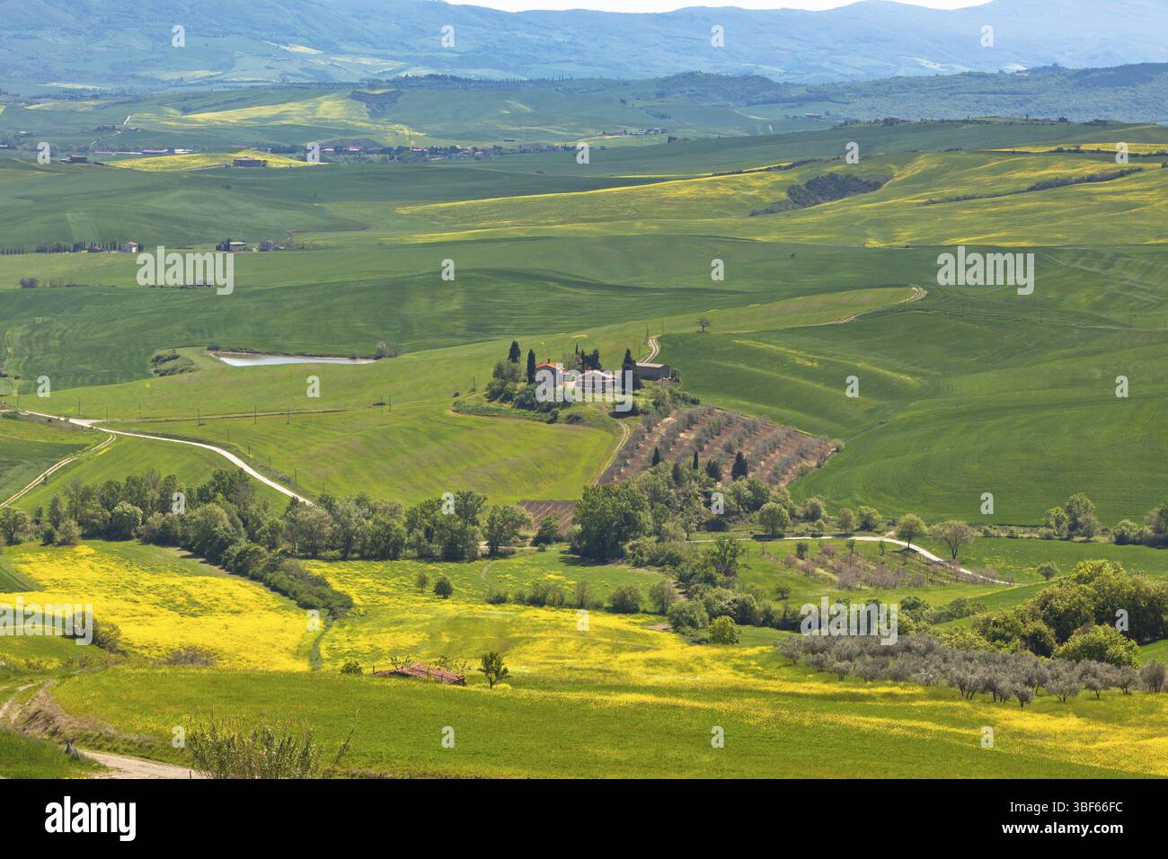 Outdoor-toskanischen Hügel-Landschaft. Horizontalen Schuss Stockfoto