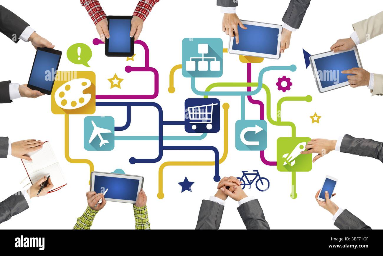 Gruppe von Personen mit Geräten in Händen arbeiten zusammen als Symbol der Vernetzung und Kommunikation Stockfoto