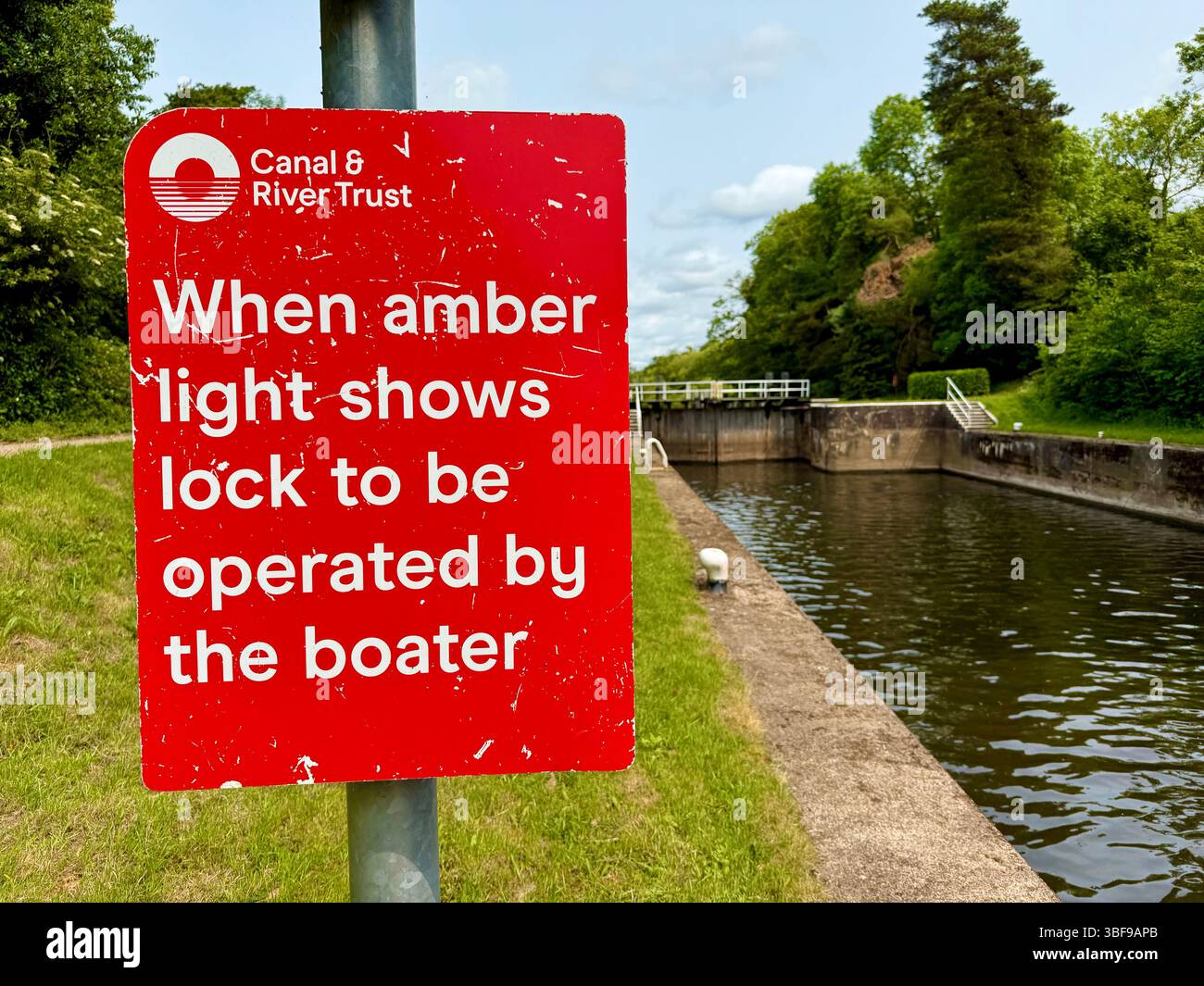 Canal & River Trust, Stoke Lock on the River Trent at Stoke Bardolph, Nottinghamshire, England, Großbritannien Stockfoto