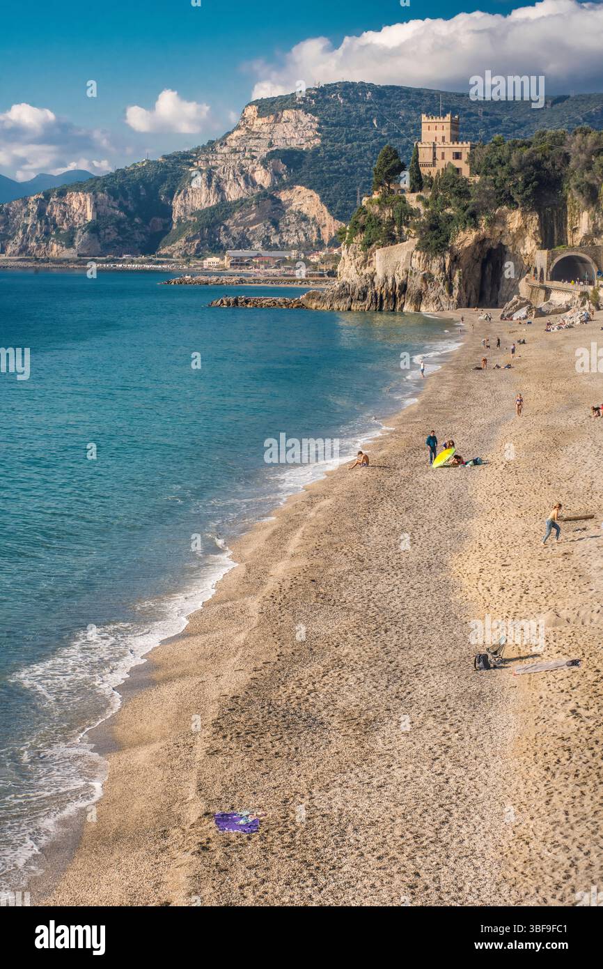 Spiaggia Libera, Finale Ligure, Savona, Italien. Libera Beach, Stockfoto