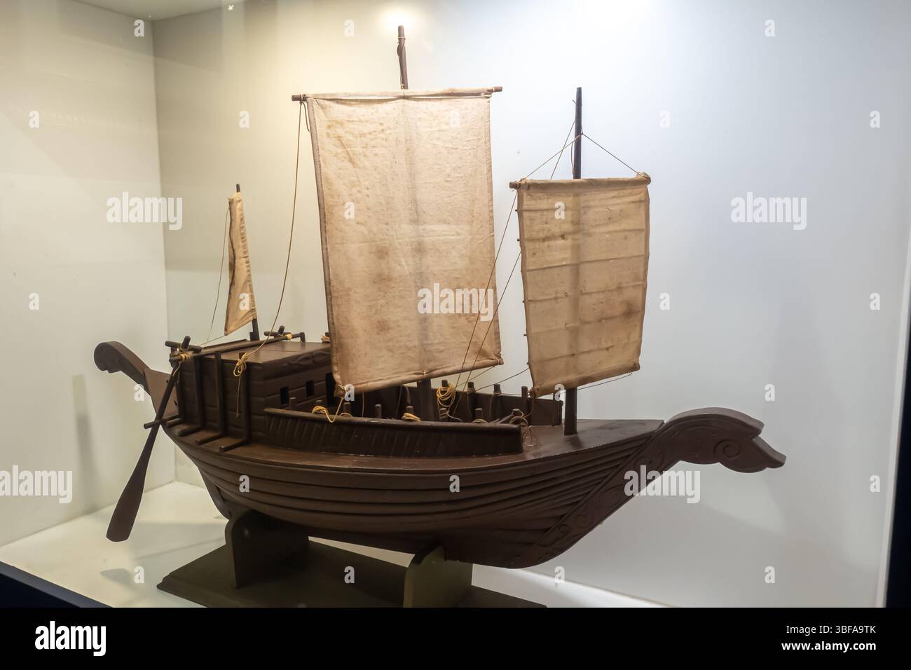 Malaiisches Schiff Lancaran Modell, verwendet im 14. Bis 15. Jahrhundert Stockfoto
