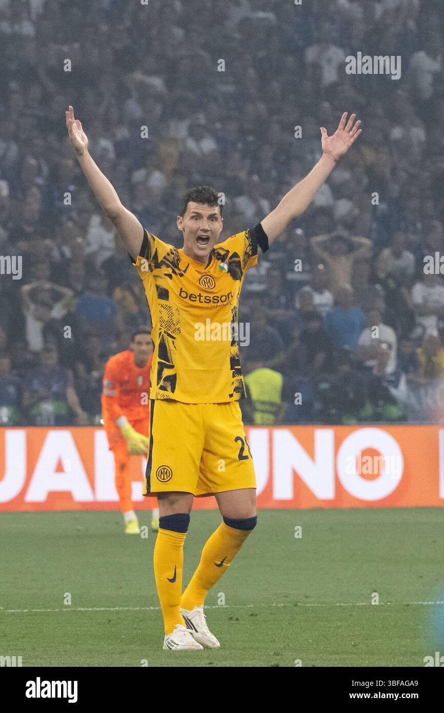 München, Deutschland. 31. Mai 2025. Frust bei Benjamin Pavard (Inter Mailand, #28) GER, Paris Saint-Germain vs. Inter Mailand, Fussball, Herren, UEFA Champions League Finale München 2025, Spielzeit 2024/2025, 31.05.2025, Foto: Eibner-Pressefoto/Wolfgang Frank Credit: dpa/Alamy Live News Stockfoto