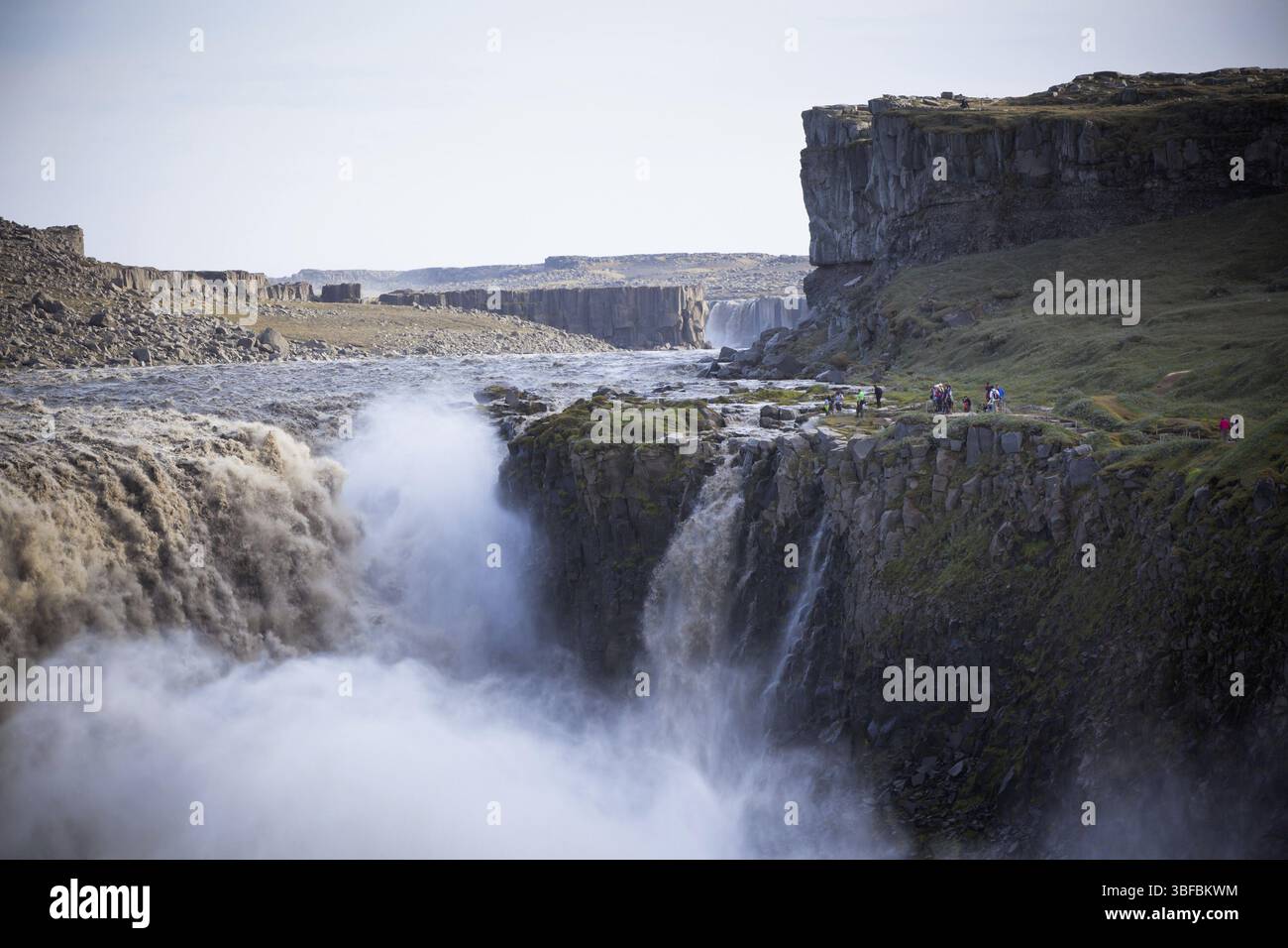 Wasserfall Dettifoss in Island bei bedecktem Wetter. Horizontalen Schuss Stockfoto
