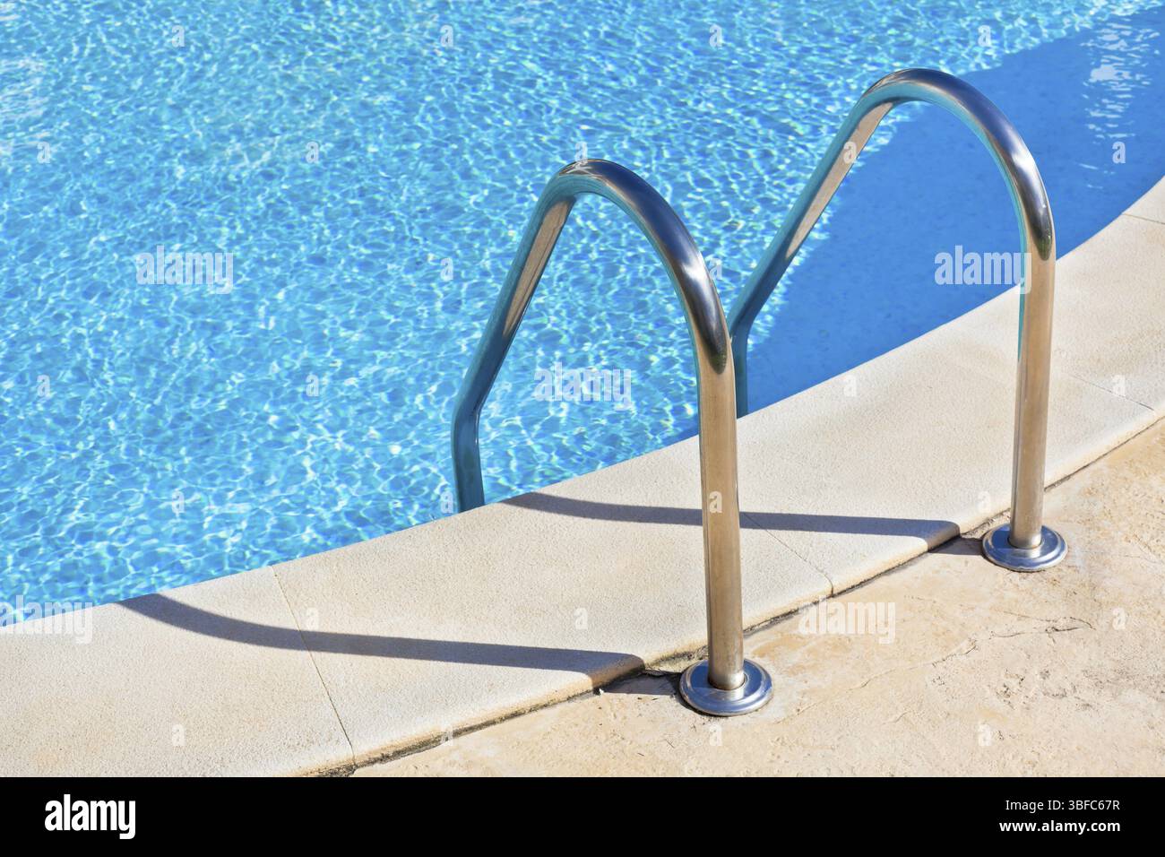 Leiter eines Schwimmbades. Horizontalen Schuss Stockfoto