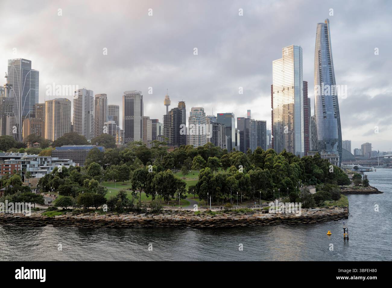 Skyline von Sydneys Geschäftsviertel vom Darling Harbour aus gesehen. Stockfoto