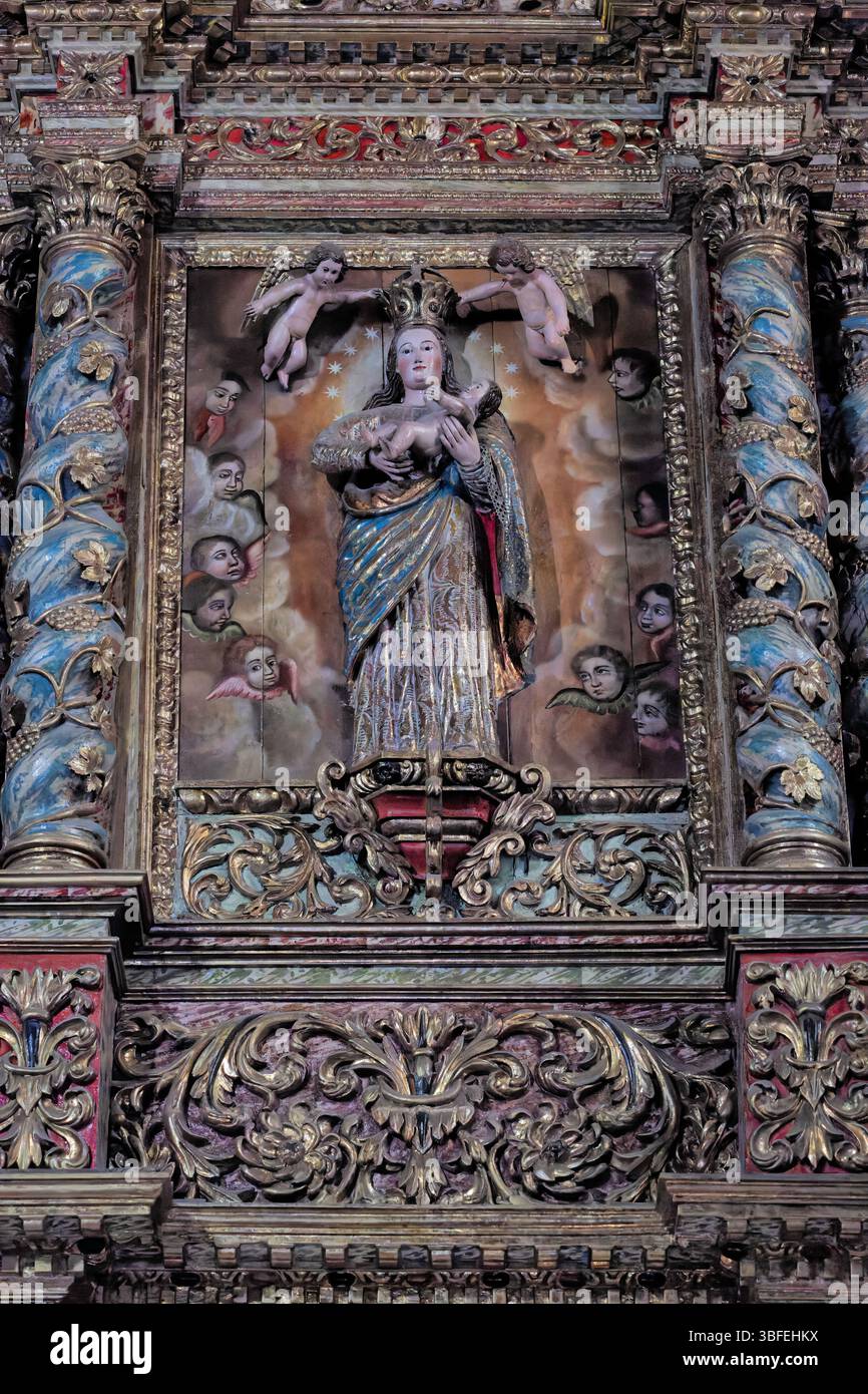 Barocker Altar mit der Jungfrau Maria in iglesia de la pena de Francia, Puerto de la cruz, Teneriffa Stockfoto