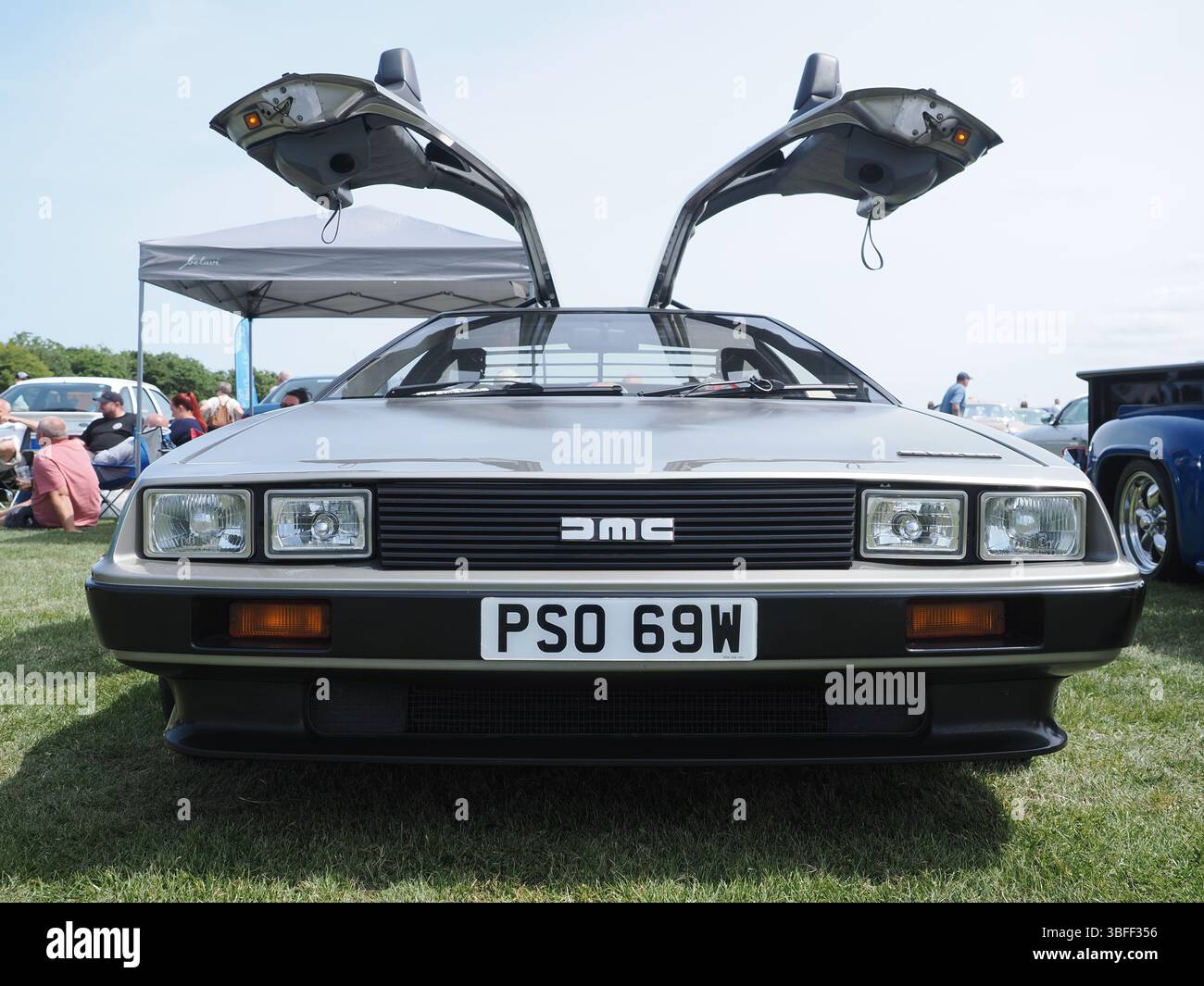 Sheerness, Kent, Großbritannien. Juni 2025. Herrliches Wetter und eine große Auswahl atemberaubender Fahrzeuge werden heute auf der jährlichen SVEC (Swale Vehicle Enthusiasten Club) Summer Car Show in Sheerness in Kent ausgestellt. Quelle: James Bell/Alamy Live News Stockfoto