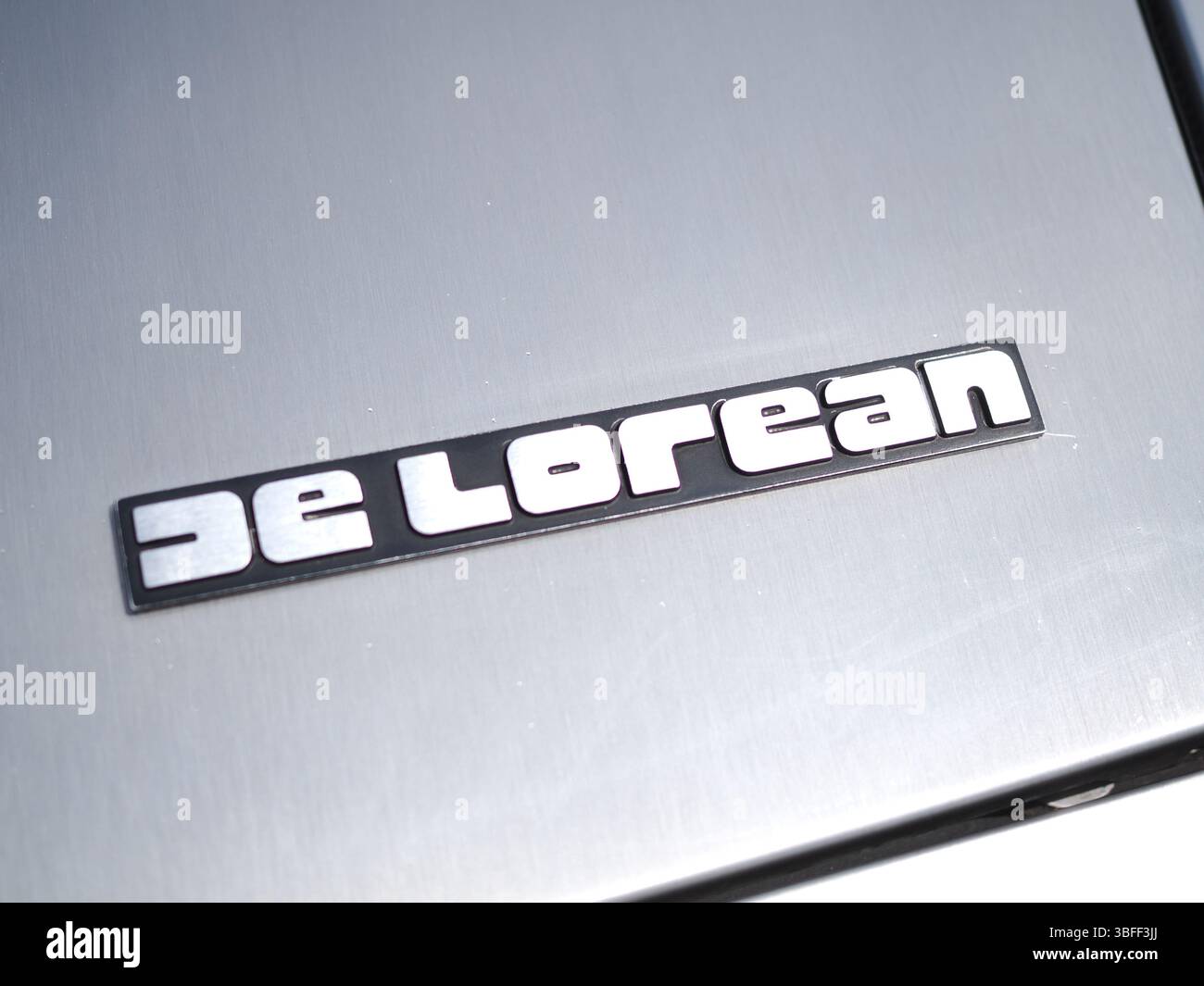 Sheerness, Kent, Großbritannien. Juni 2025. Herrliches Wetter und eine große Auswahl atemberaubender Fahrzeuge werden heute auf der jährlichen SVEC (Swale Vehicle Enthusiasten Club) Summer Car Show in Sheerness in Kent ausgestellt. Quelle: James Bell/Alamy Live News Stockfoto